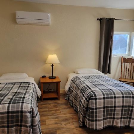 Little River Inn Motel Leon Ngoại thất bức ảnh