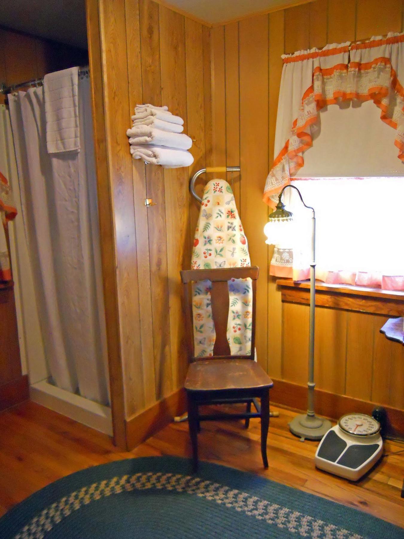 Little River Inn Motel Leon Ngoại thất bức ảnh
