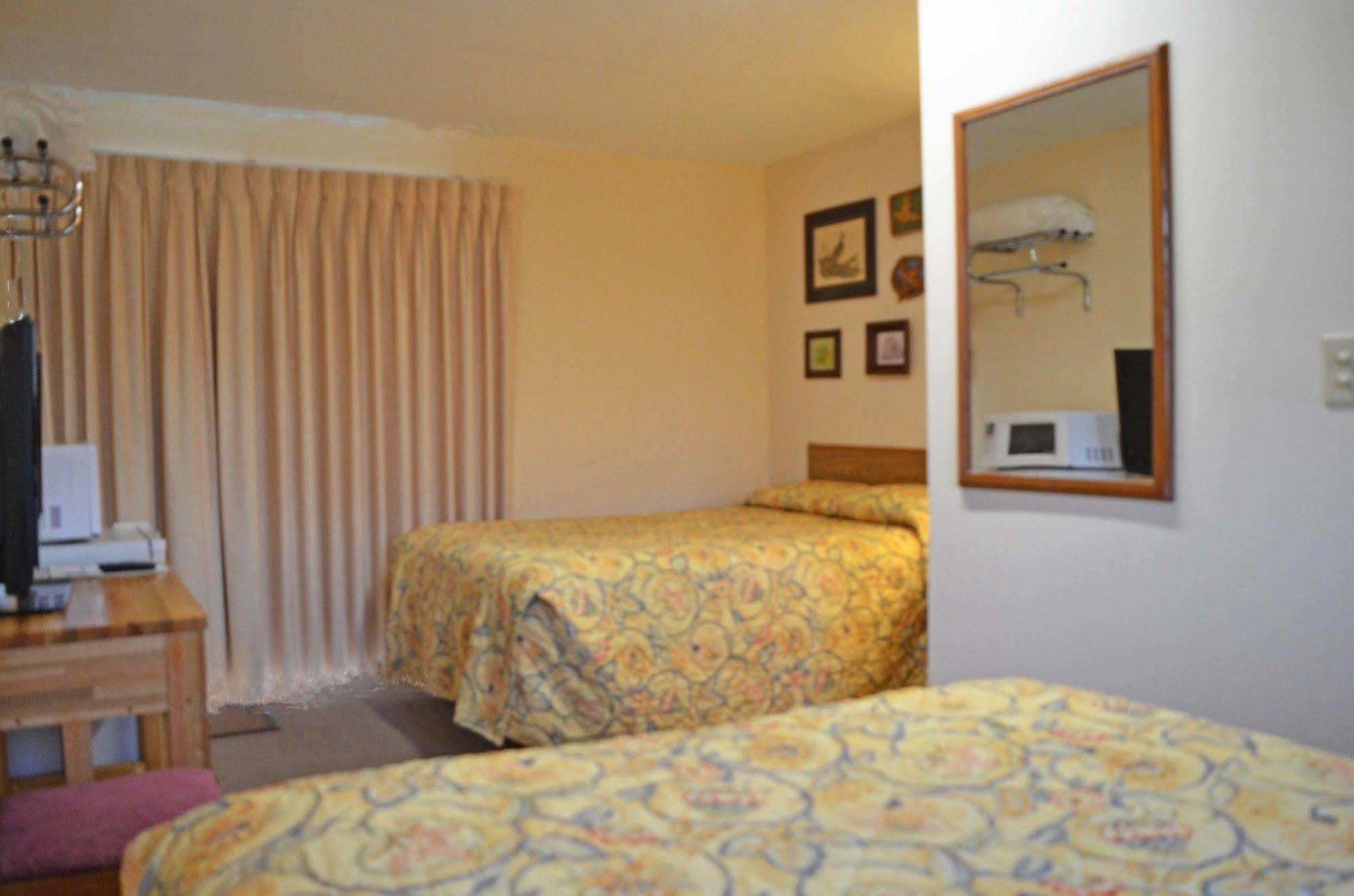 Little River Inn Motel Leon Ngoại thất bức ảnh