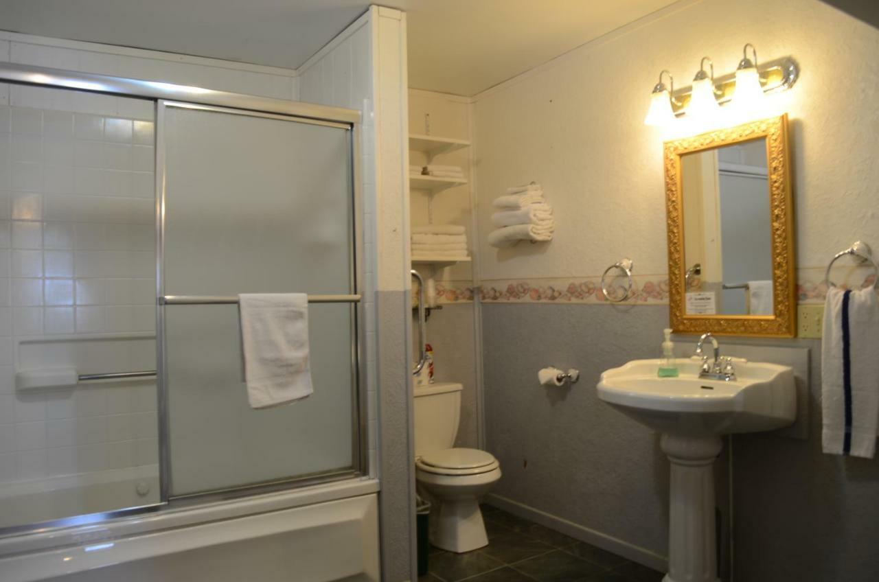 Little River Inn Motel Leon Ngoại thất bức ảnh