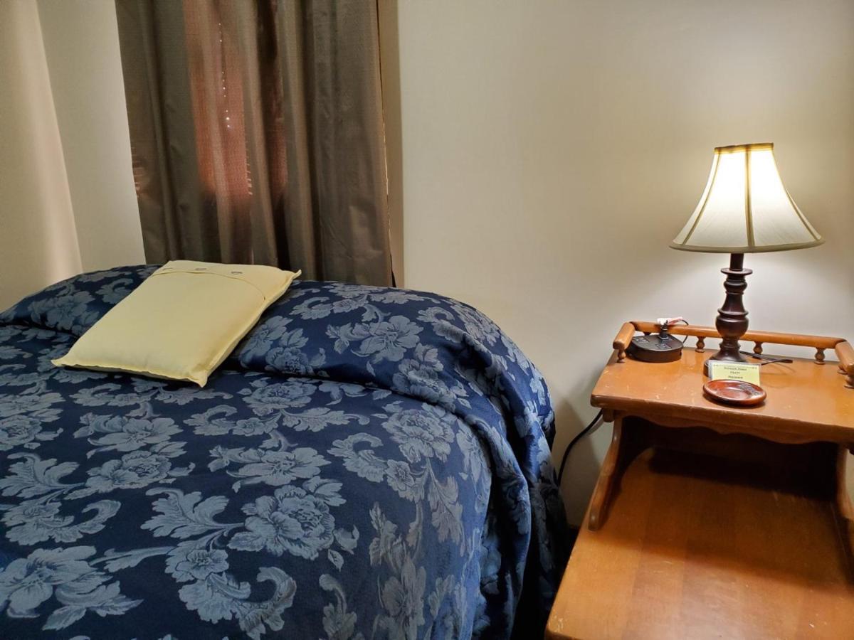 Little River Inn Motel Leon Ngoại thất bức ảnh